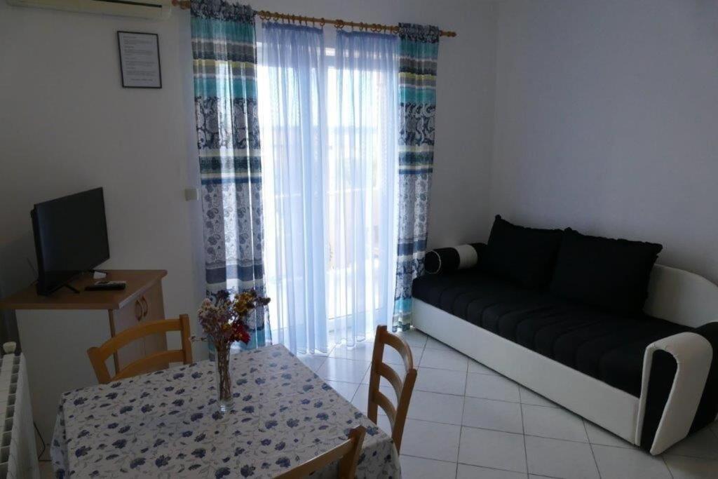 Apartments Jasmin Barbat na Rabu Exterior foto