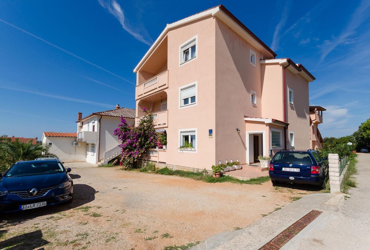Apartments Jasmin Barbat na Rabu Exterior foto